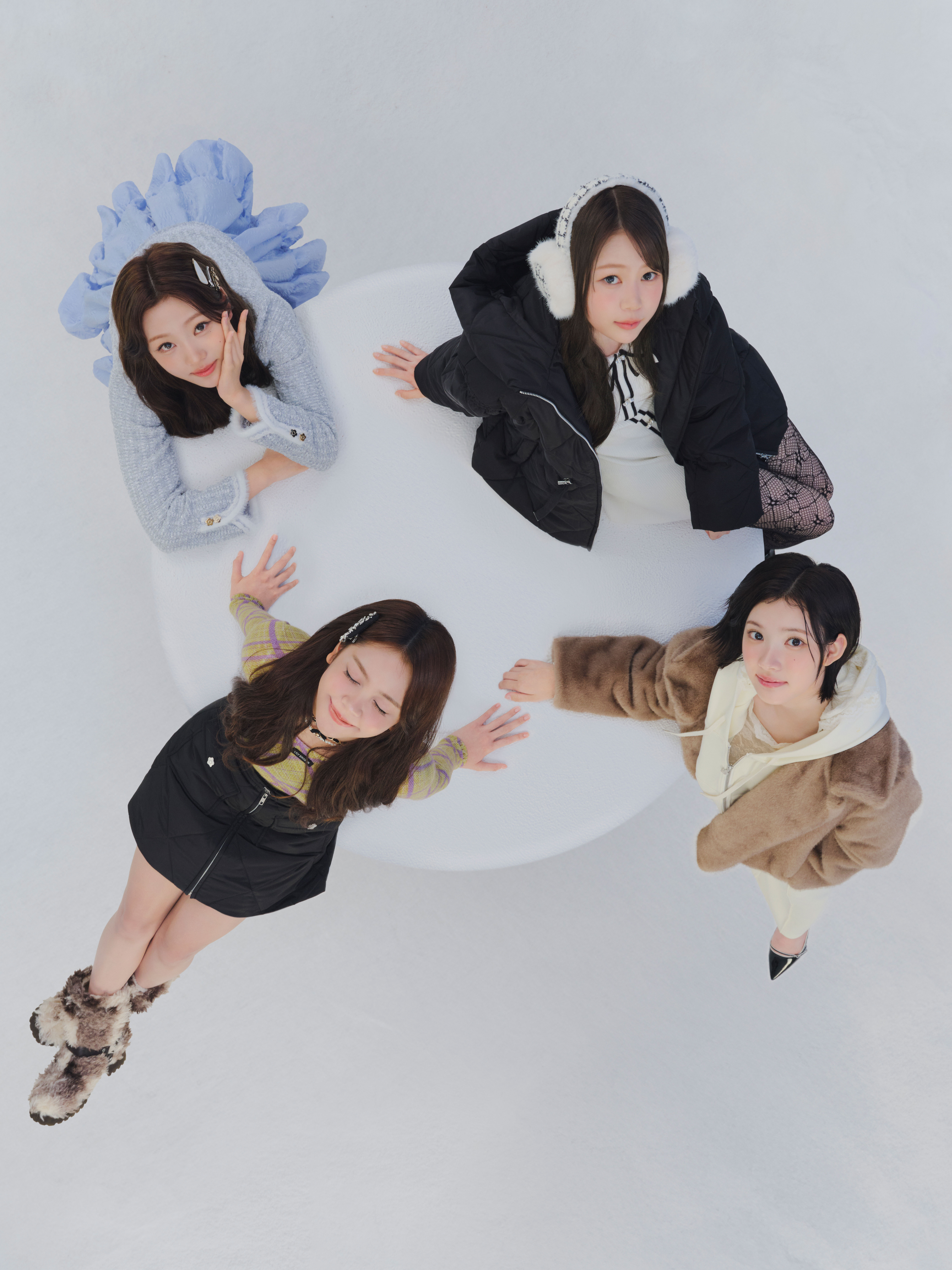 LILY BROWN×MARY QUANT】デイジーモチーフファーイヤーマフラー