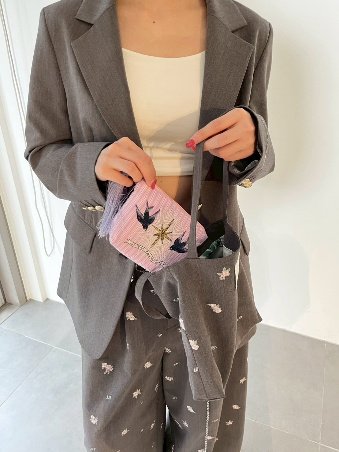 LILY BROWN×KEITA MARUYAMA】刺繍タッセルポーチ(雑貨)｜ファッション