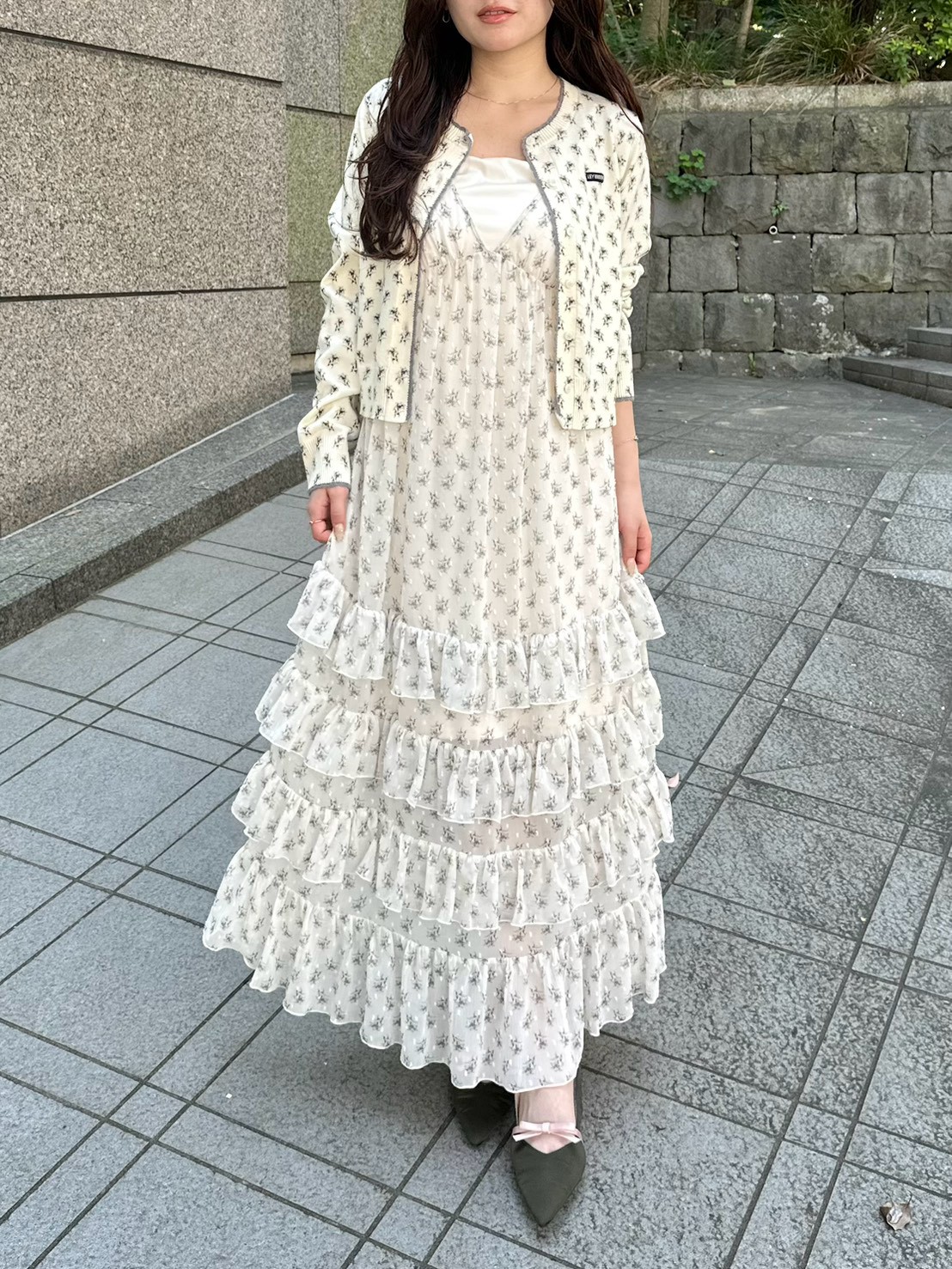 15th Anniversary】Lilyモチーフスカラップトリムニットカーディガン
