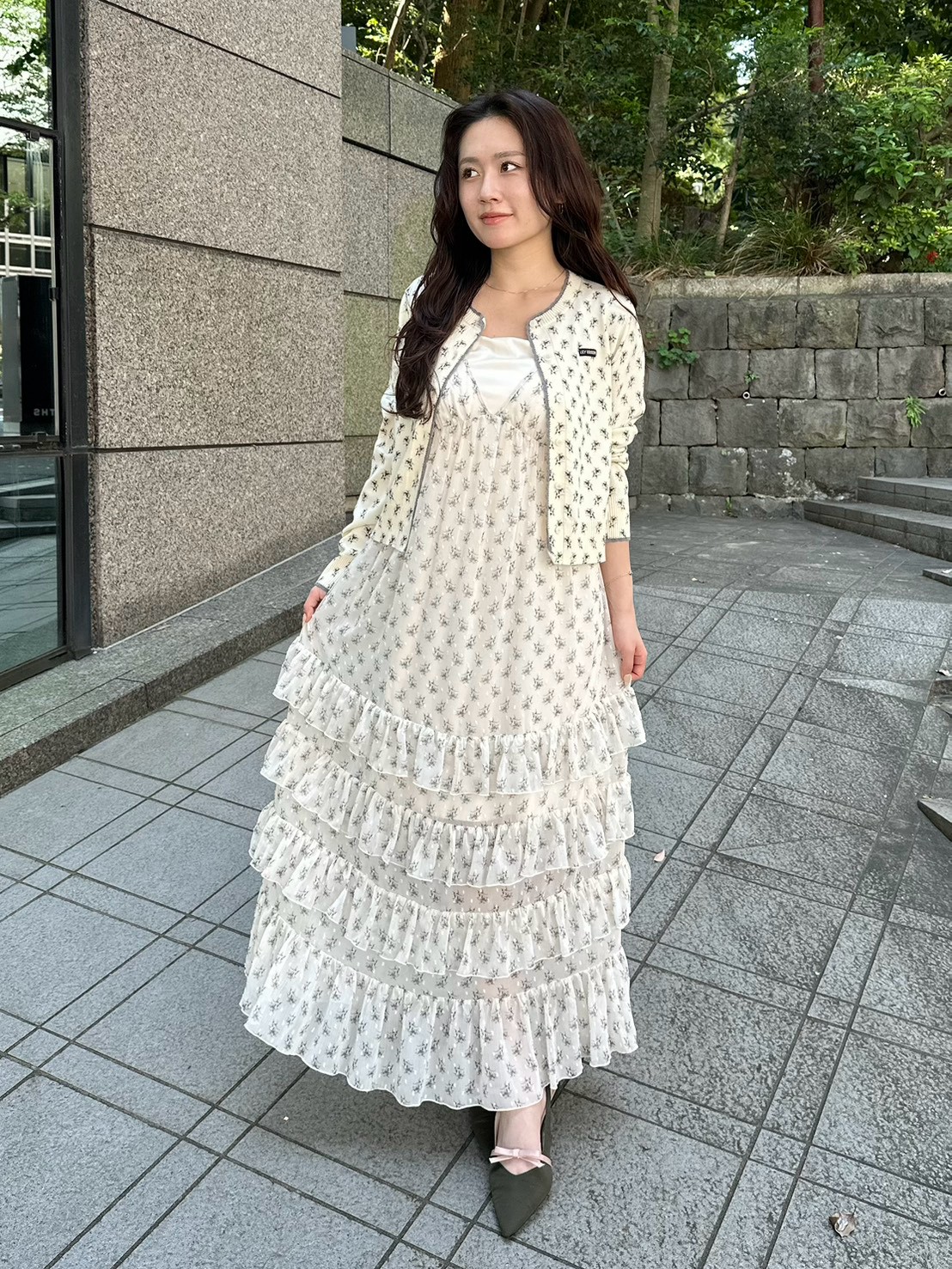 15th Anniversary】Lilyモチーフスカラップトリムニットカーディガン