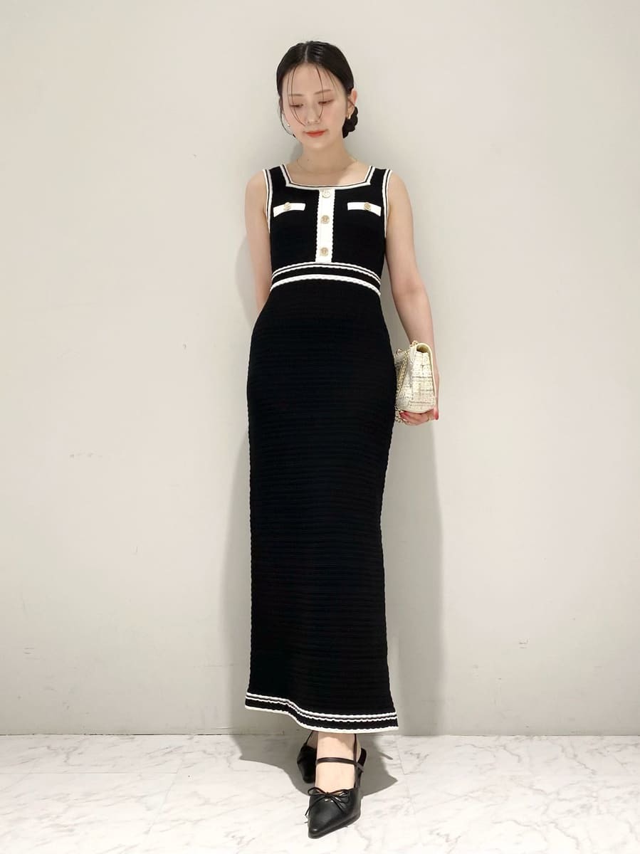 Lilly brown ノースリーブ 黒✖️白 ロングワンピース LILY BROWN×MARY QUANT】デイジーボタンノースリーブニット