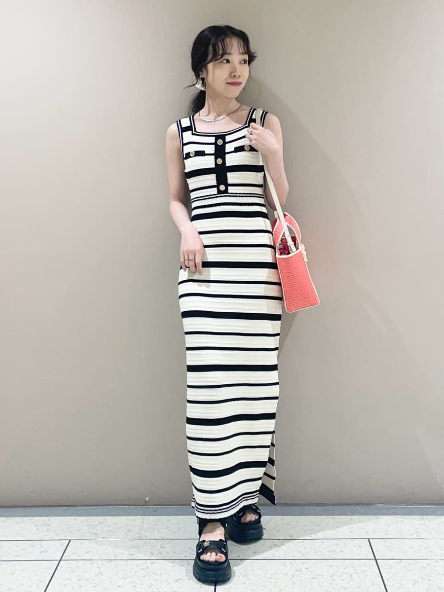 LILY BROWN×MARY QUANT】デイジーボタンノースリーブニット