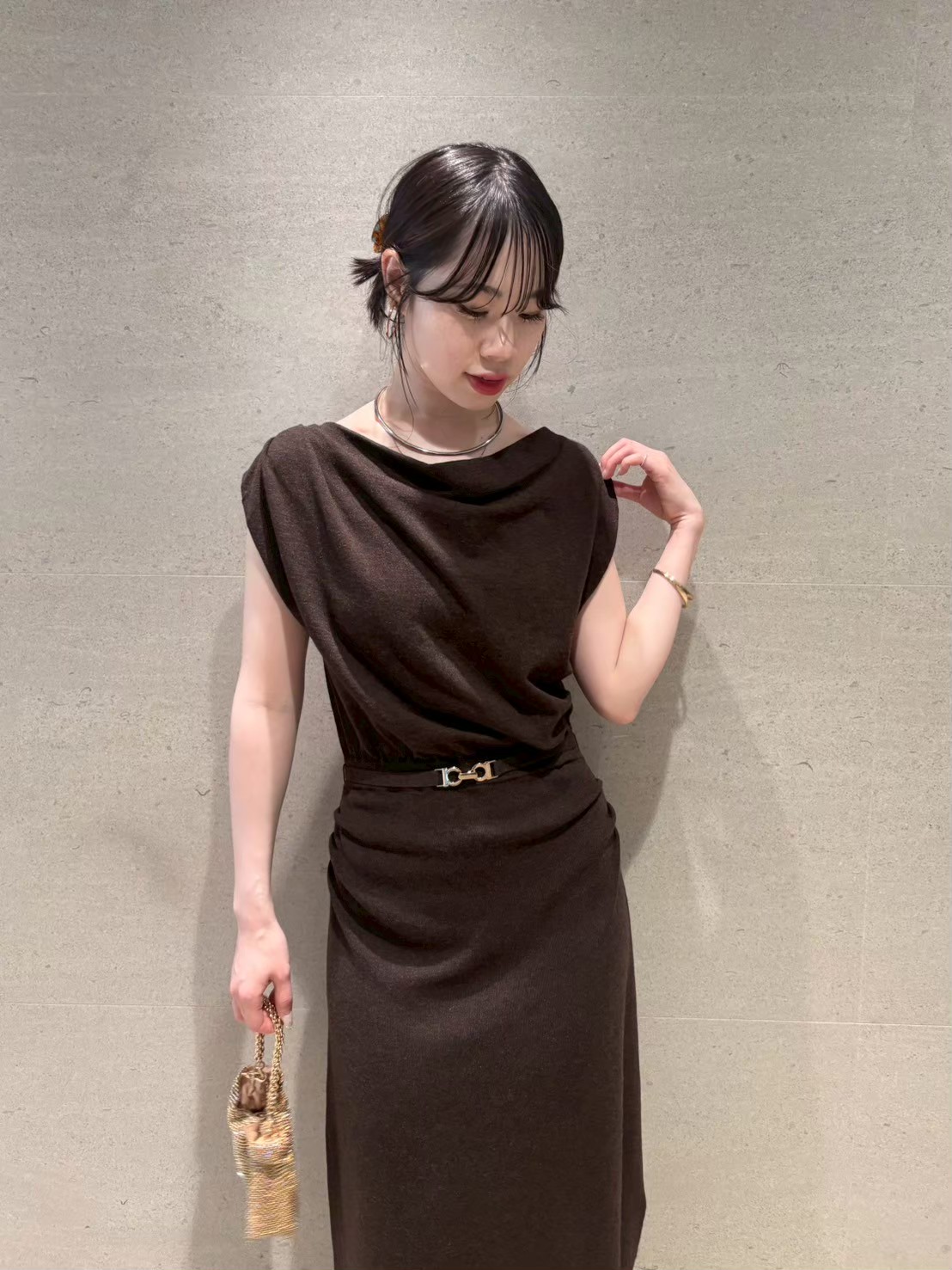 ベルト付きドレープニットワンピース(ニットワンピース)｜ワンピース