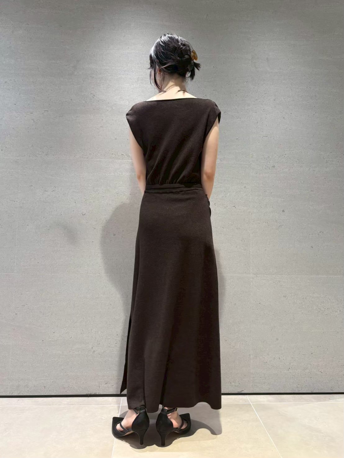 ベルト付きドレープニットワンピース(ニットワンピース)｜ワンピース