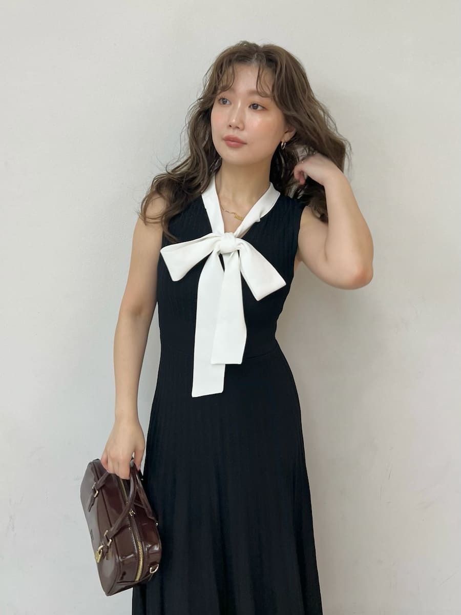 オフィシャル・MASHアプリ限定】ボウタイリボンニットワンピース