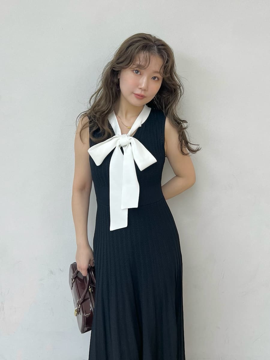 オフィシャル・MASHアプリ限定】ボウタイリボンニットワンピース