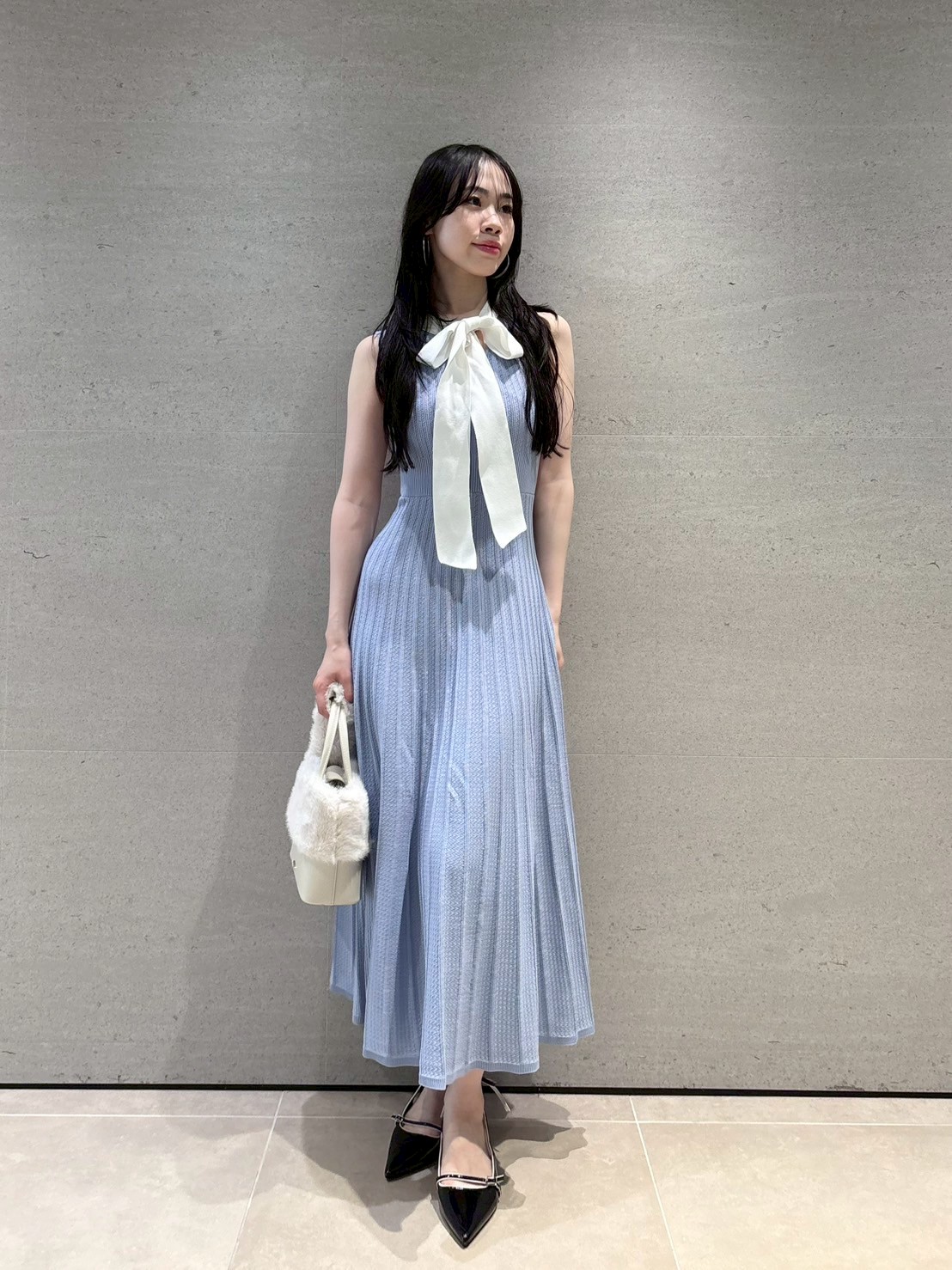 Lily Brown タイトワンピース ボウタイニットセットアップ(トップス＆ボトムセット