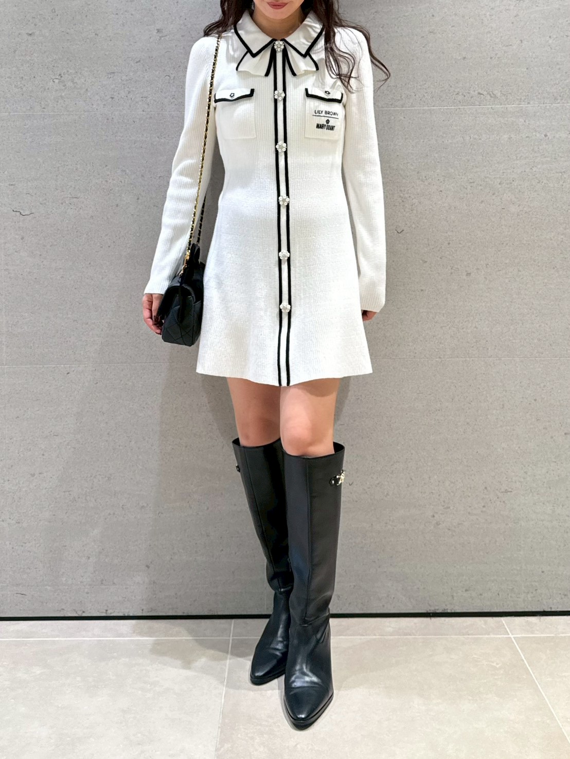 LILY BROWN×MARY QUANT】デイジー釦付きビジューミニニットワンピース