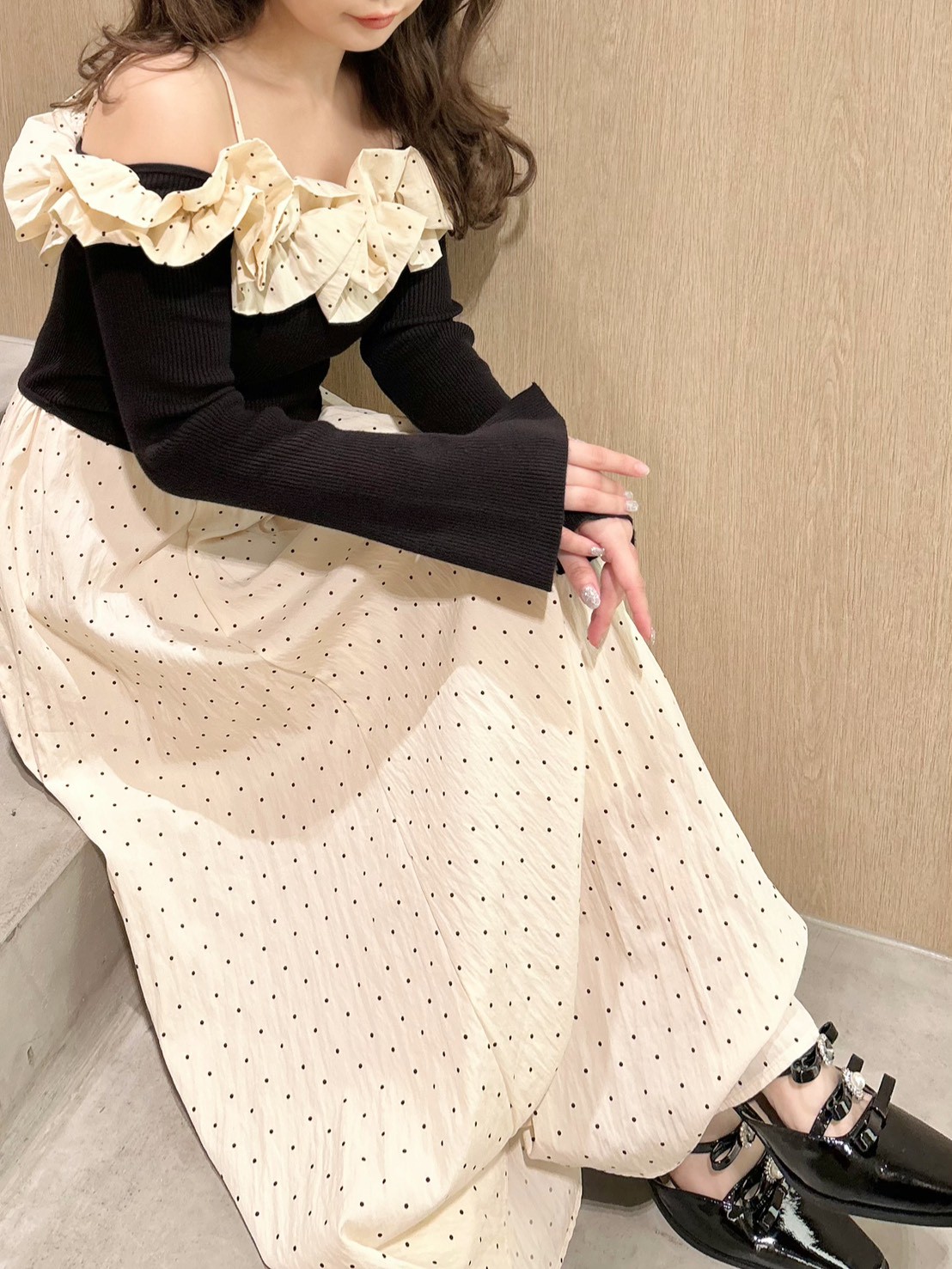 限定カラー】【WEB限定00サイズ】フリルカラーニットコンビワンピース