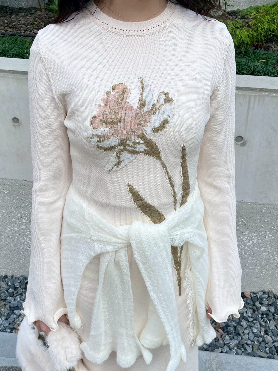 スイセンモチーフニットワンピース(ニットワンピース)｜ワンピース  