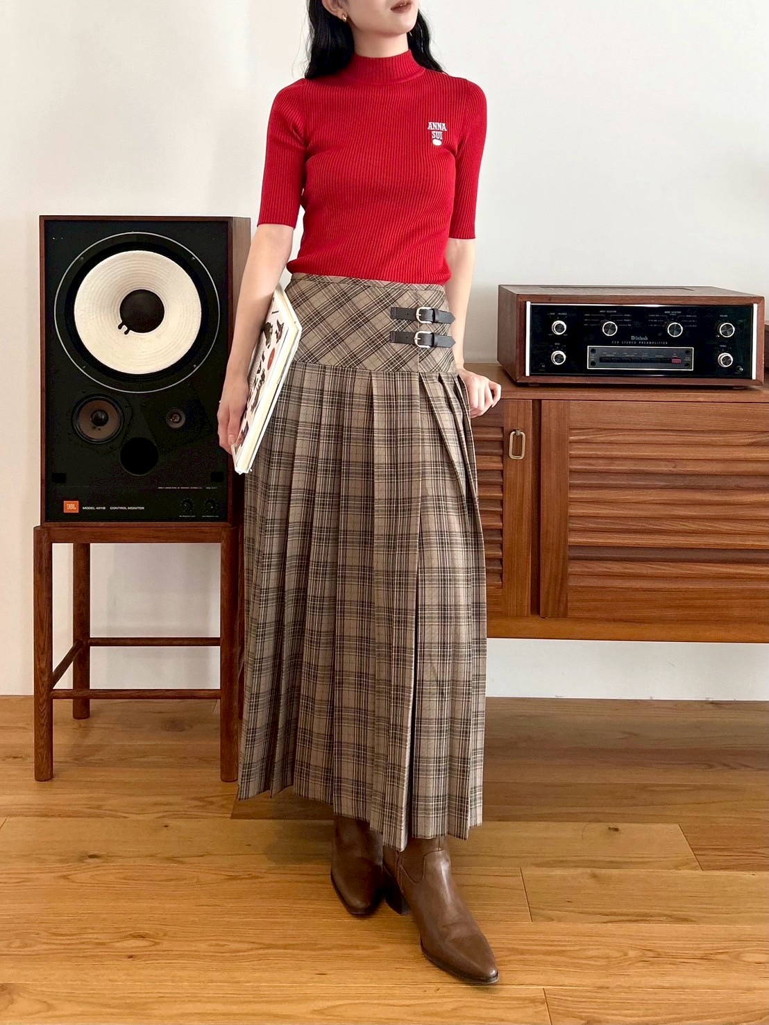 LILY BROWN ×ANNA SUI】ロゴ刺繍ハイネックリブニット(ニット