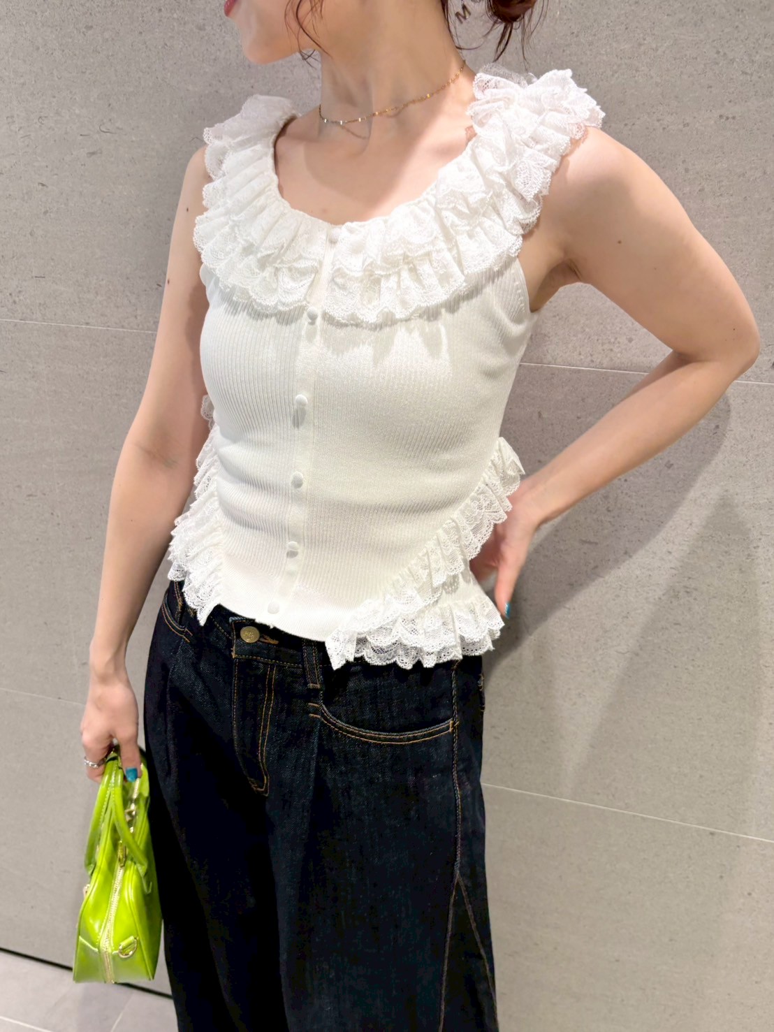 Lily Brown / リリーブラウン レースフリルニットトップス  25秋冬予約 LWNT254182 入荷予定 : 8月上旬〜 (10%OFF&PT5倍) Lily Brown （リリーブラウン)レースフリルニットトップス 25