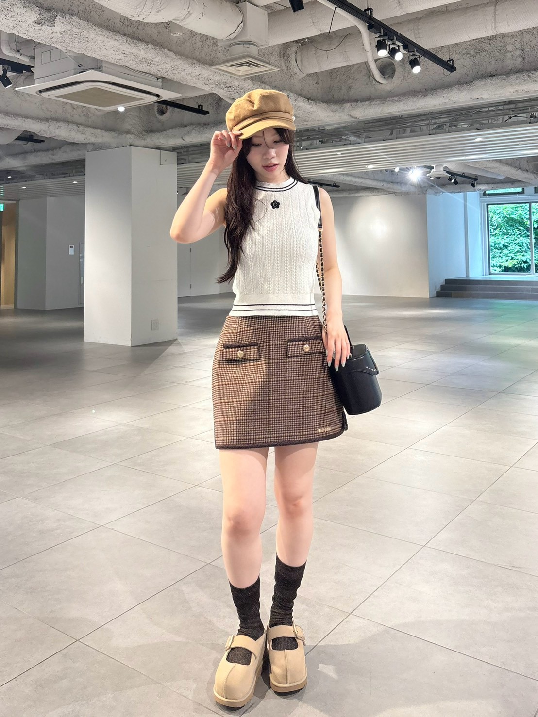 LILY BROWN×MARY QUANT】デイジー刺繍ケーブルノースリニット(ニット