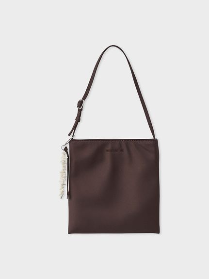 ミースロエ　バッグ❤️ バーチカルショルダーバッグ(ショルダーバッグ)｜バッグ・財布