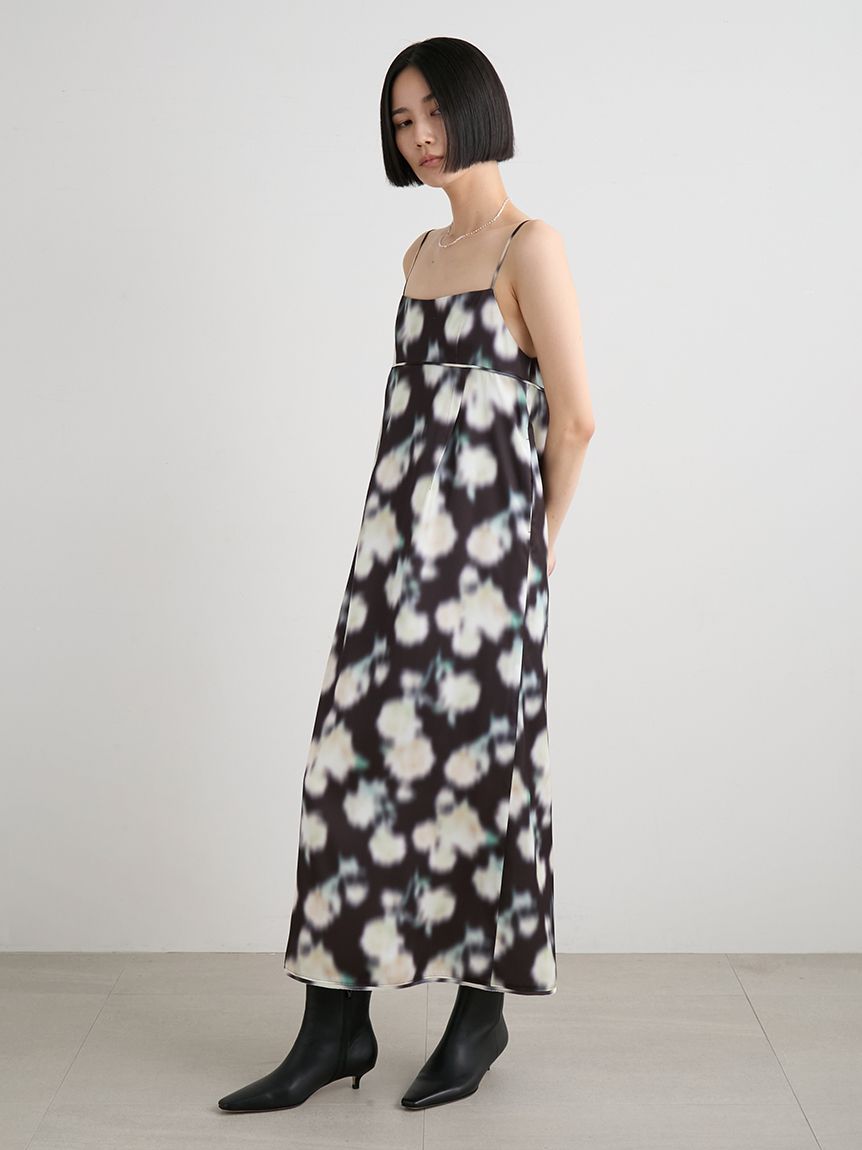 グレー サテンキャミワンピース ワンピース（グレー/灰色系・袖なし / サテン）ファッション通販