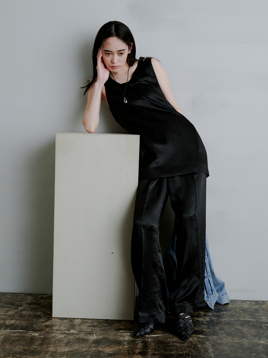 サテンタックイージーパンツ(ワイドパンツ)｜パンツ｜MIESROHE