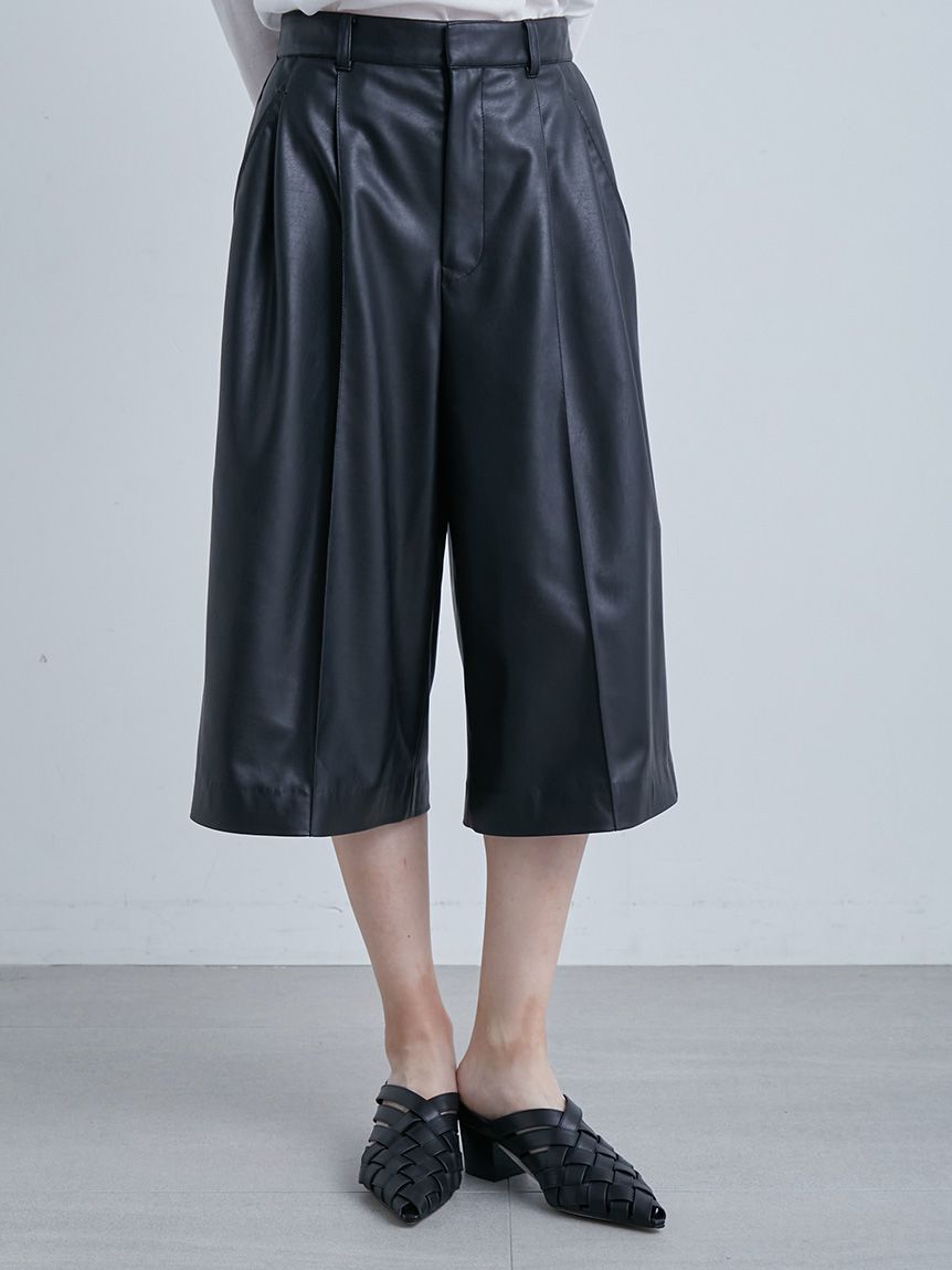 新品【MIESROHE ミースロエ】ワイド　ハーフ パンツ　ガウチョ　タック　黒 バミューダショートパンツ(ショートパンツ)｜パンツ｜MIESROHE