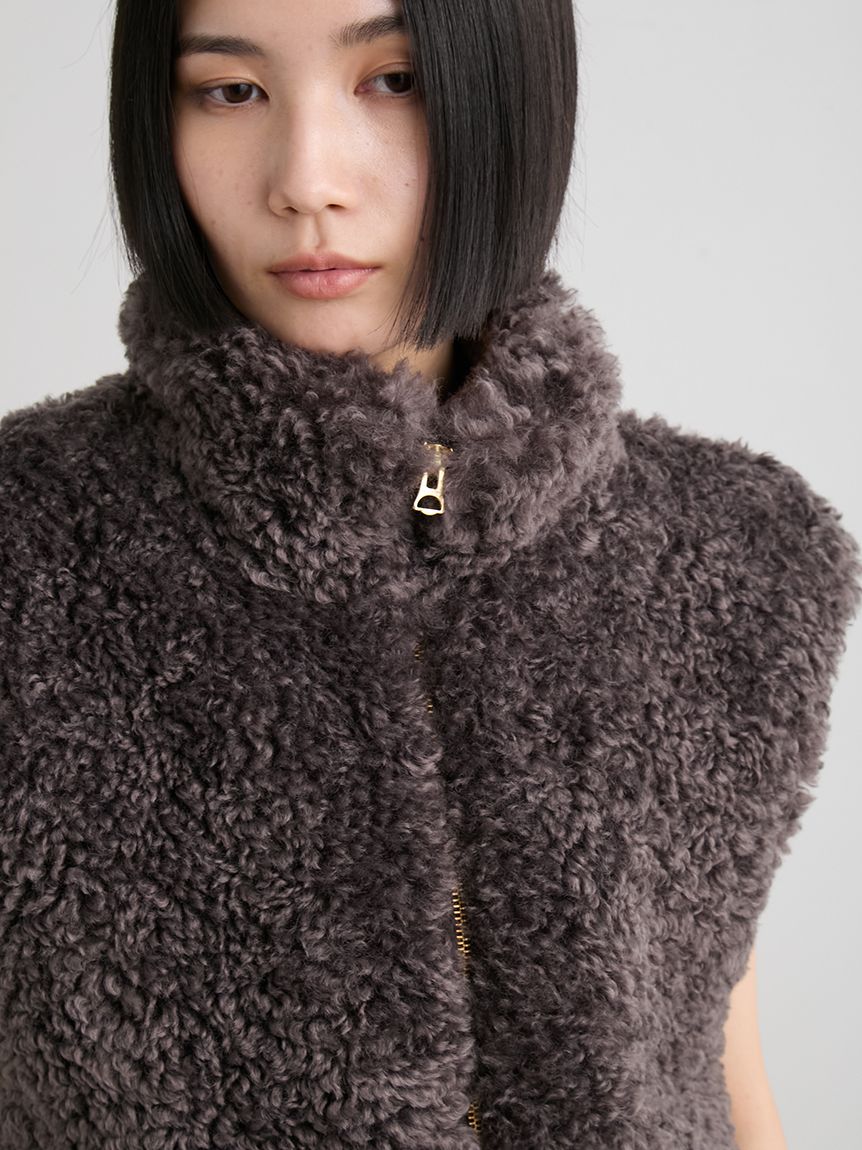 フェイクファージップアップベスト(ベスト)｜アウター｜MIESROHE