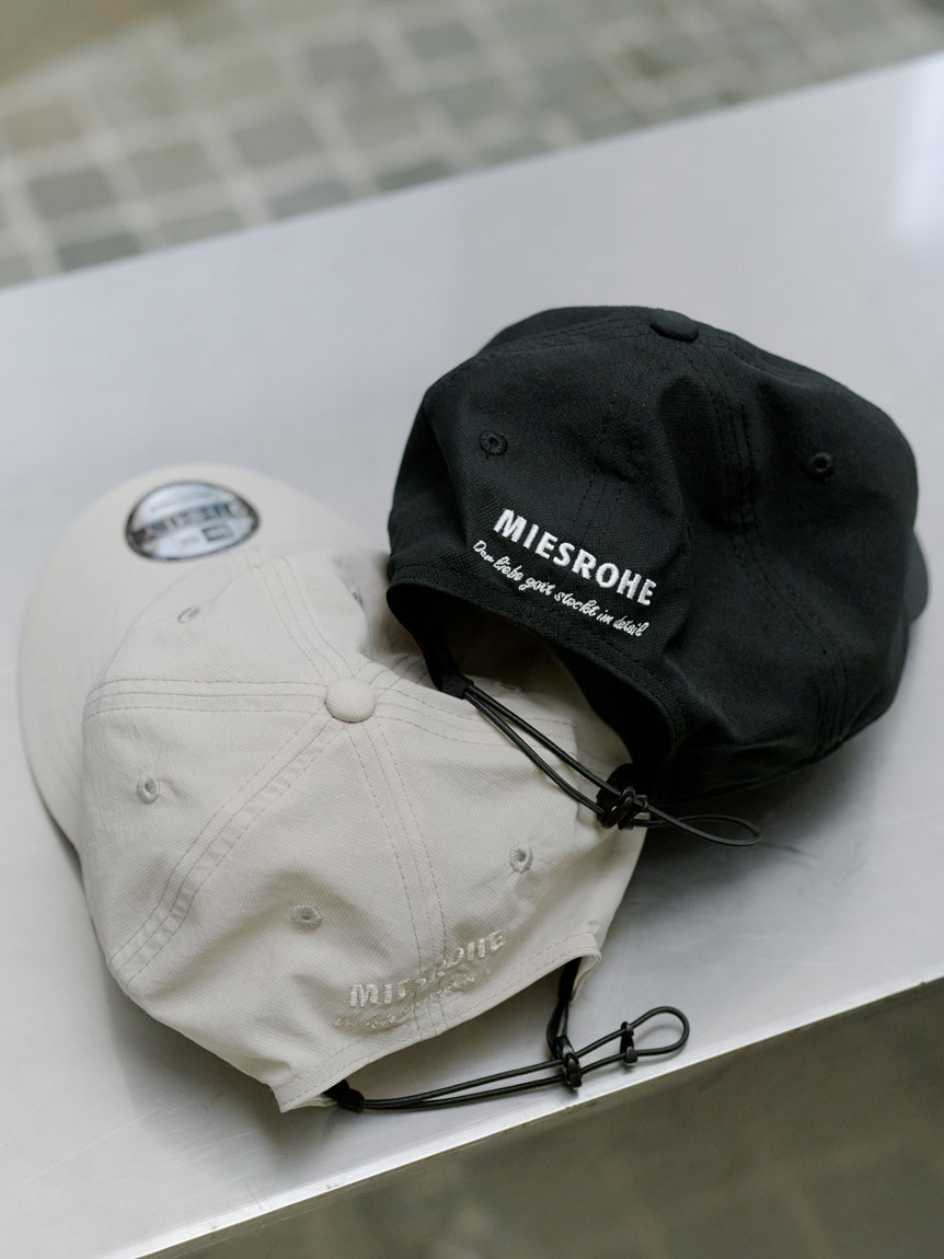 MIESROHE|NEW ERA®】キャップ(グッズ)｜MIESROHE（ミースロエ）公式サイト