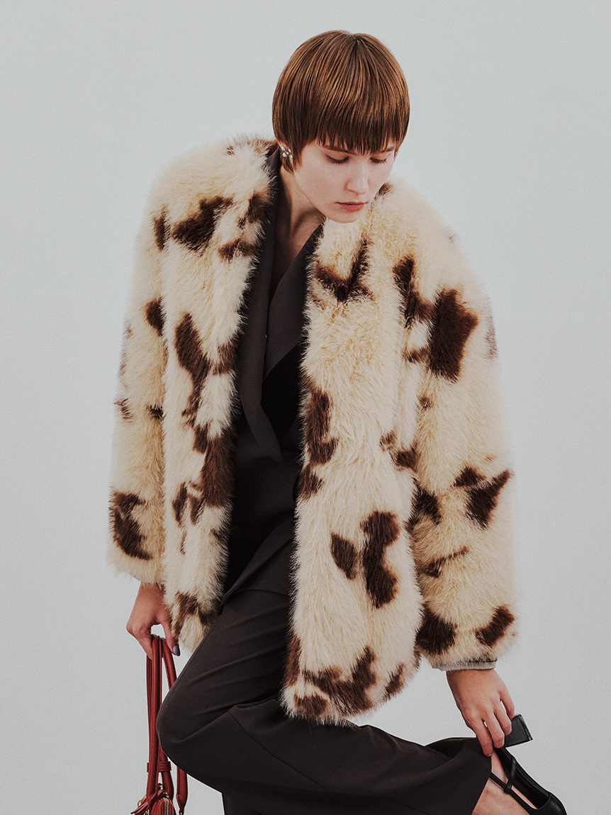 マルチマテリアルノーカラーファーコート(ハーフコート)｜アウター