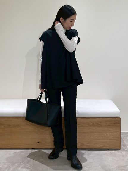 構築袖ボリュームトップス*パンツ SET UP ミラオーウェンセットアップ黒 Mila Owen（ミラオーウェン）の「構築袖ボリュームトップス