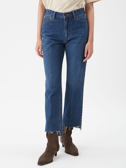 センタープレス裾段差デニムパンツ