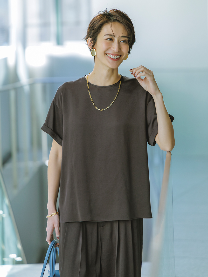 Mila Owen]ロールアップTシャツサテントップス | KOBUNSHA