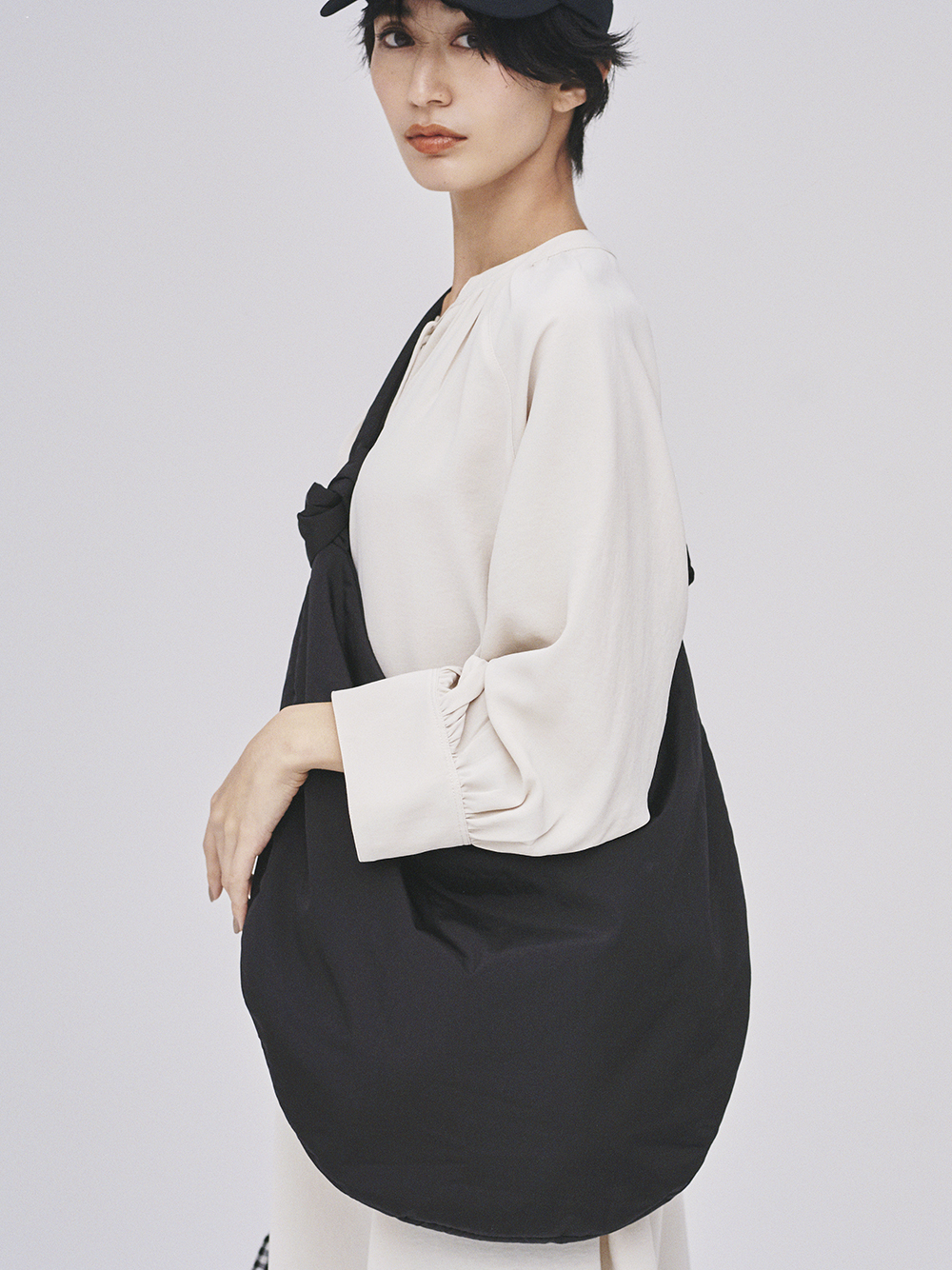 ナイロンビッグショルダーバッグ ショルダーバッグ バッグ Mila Owen ミラオーウェン の通販サイト 公式