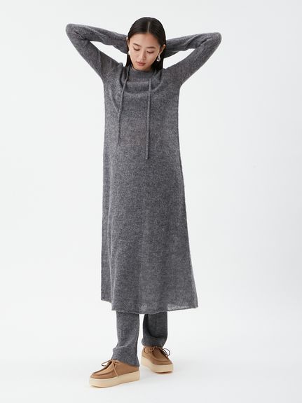 タイ付きアルパカ混シアーニットフレアワンピース(ニットワンピース