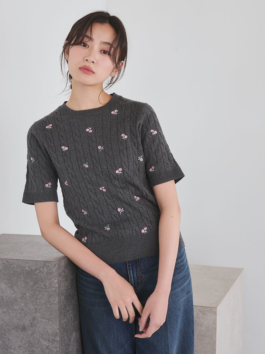 フラワー刺繍ニットプルオーバー
