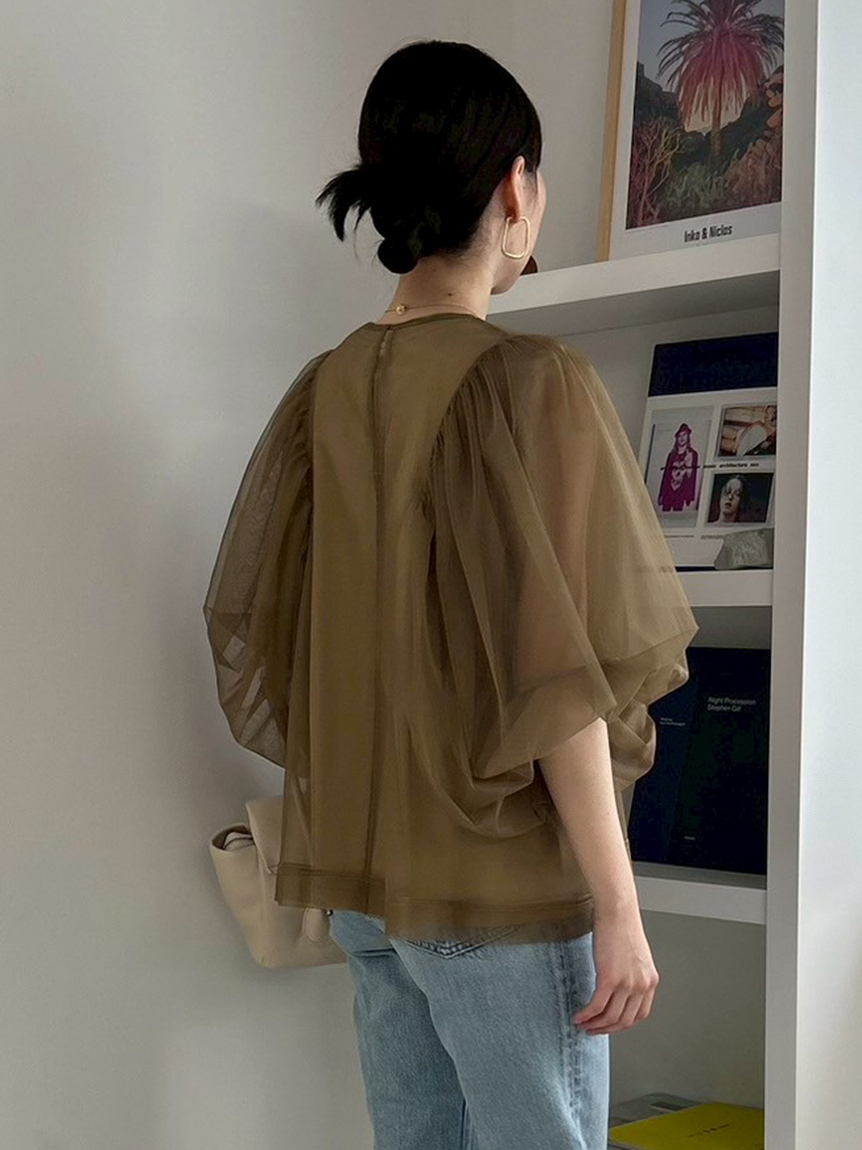 美品୨୧ミラオーウェン ボリュームスリーブチュールレイヤードトップス　24年 Mila Owen｜ボリュームスリーブチュールレイヤードトップス