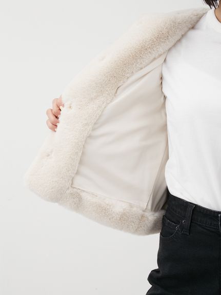 Mila Owen ミラオーウェン ベージュ クロップド　ファージャケット Mila Owen（ミラオーウェン）の「クロップドファージャケット