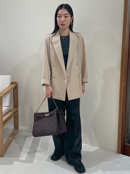 新品未使用タグ付き！Mila owen♡ノーカラーJK 新品・タグ付】mila owen共ベルト付きオーバーサイズノーカラー