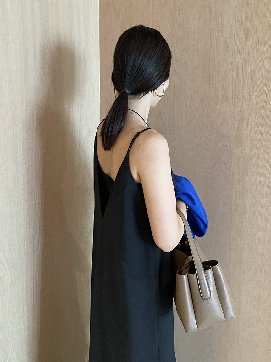 Mila Owen ベア付ストレートナローマキシキャミワンピース ベア付ストレートナローマキシキャミワンピース(マキシ・ロング