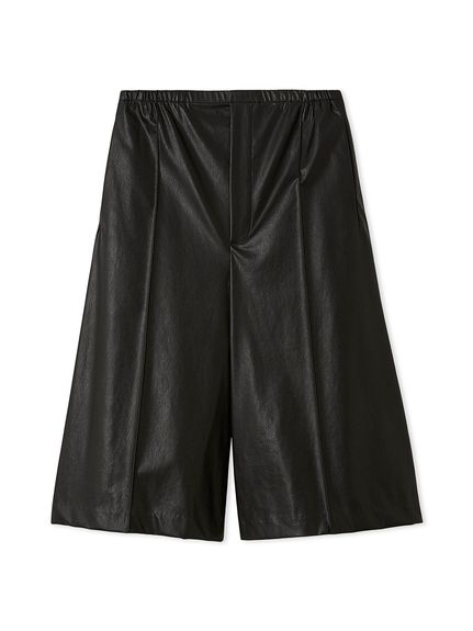 フェイクレザーセンタープレスハーフイージーパンツ(ショート