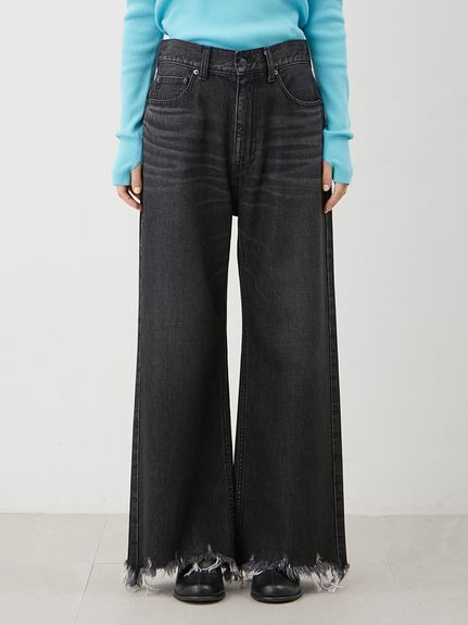 ハグオーワー　裾フリンジカーブデニムパンツ　M size ハグオーワー CLOTH&CROSS】裾フリンジカーブデニム バルーンデニム