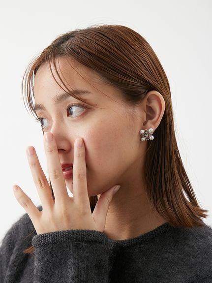 モチーフパールストーンピアス(ピアス)｜アクセサリー｜Mila Owen