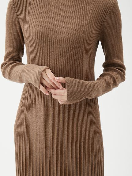 タートルネックロングリブニットワンピース(マキシ・ロングワンピース