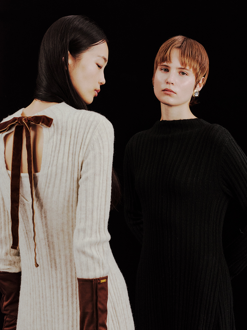 WEB限定】後ろリボンフレアロングリブニットワンピース(マキシ・ロング