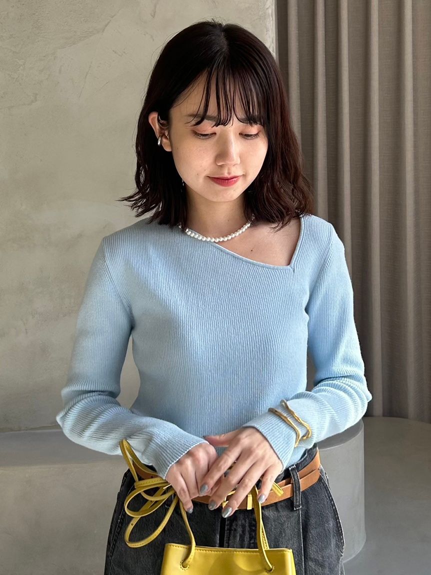 アシメネックリブニットトップス【ウォッシャブル】(ニット
