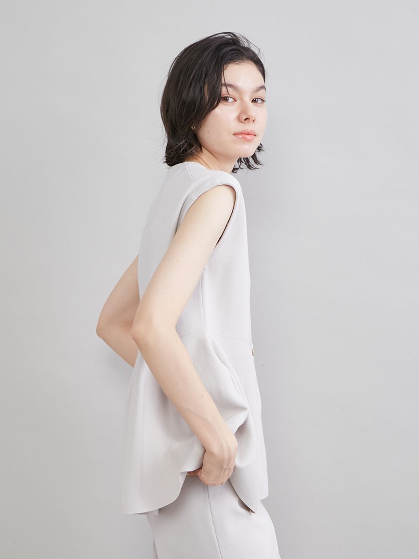 ペプラムデザインVネックベスト(ニット)｜トップス｜Mila Owen（ミラ