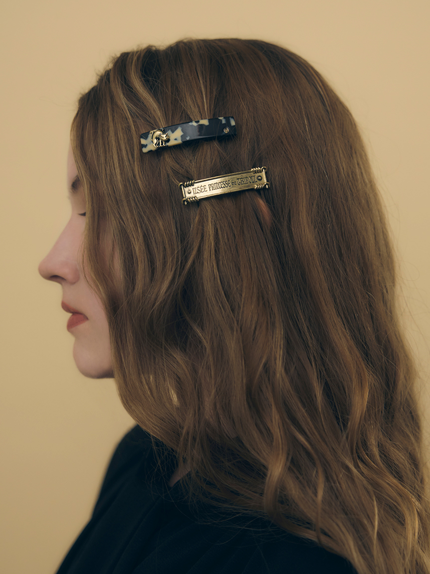 Miu Miu☆3個セット ロゴヘアピン 送関込み (MiuMiu/ヘア