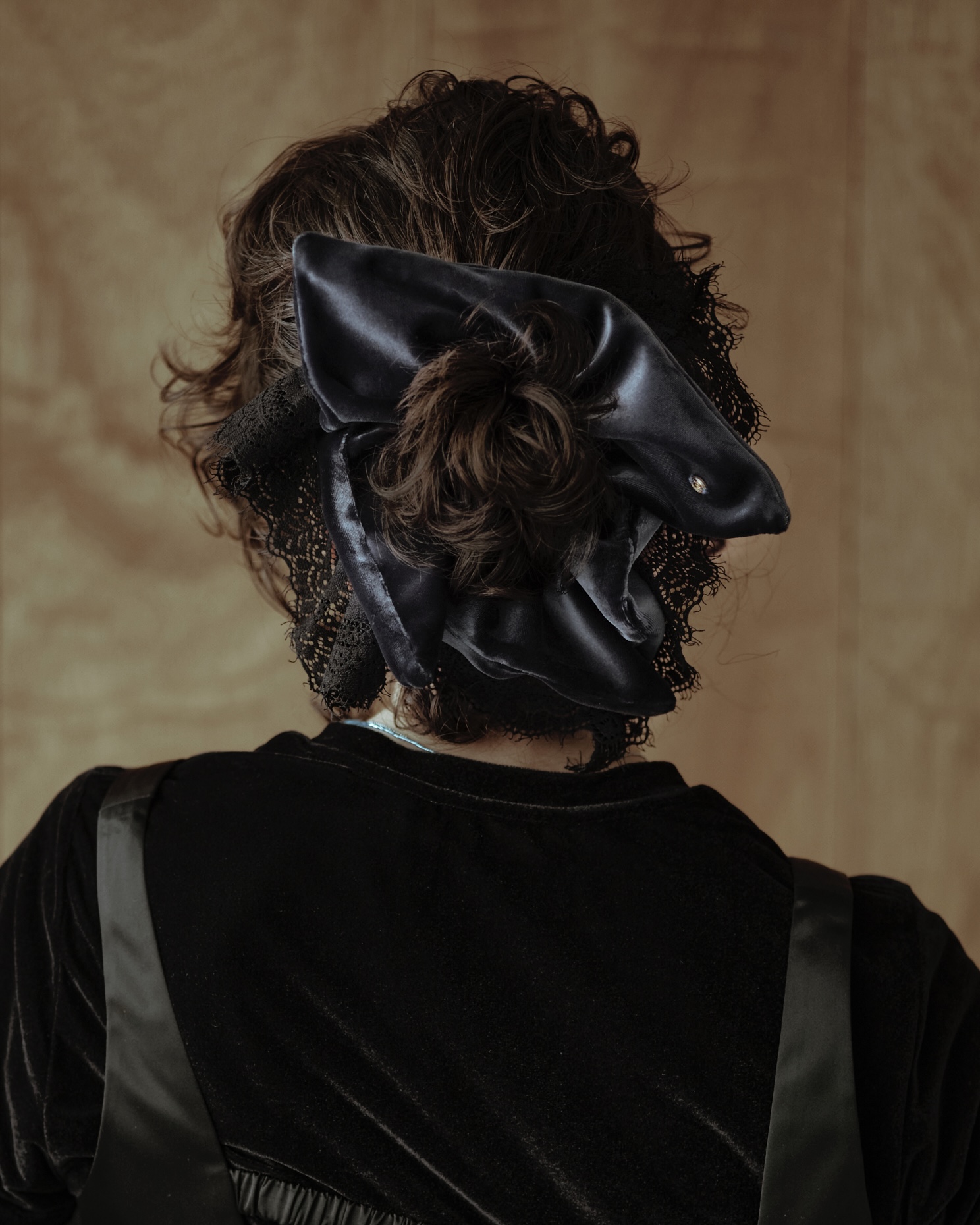 ベロアレース スクエアシュシュ(ヘアアクセサリー)｜グッズ│MUCHA