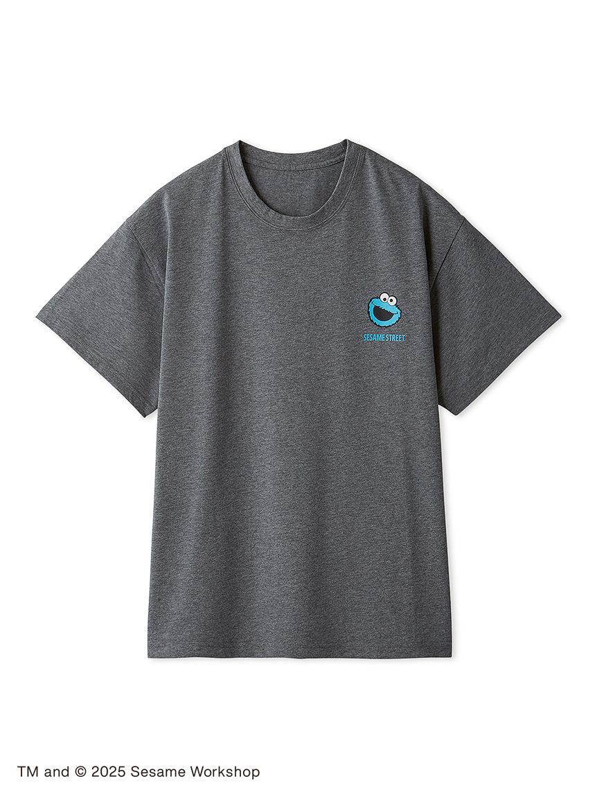 【セサミストリート】Tシャツ⑱ Mサイズ Amazon.co.jp: セサミストリート 総柄 Tシャツ Mサイズ SEAP404