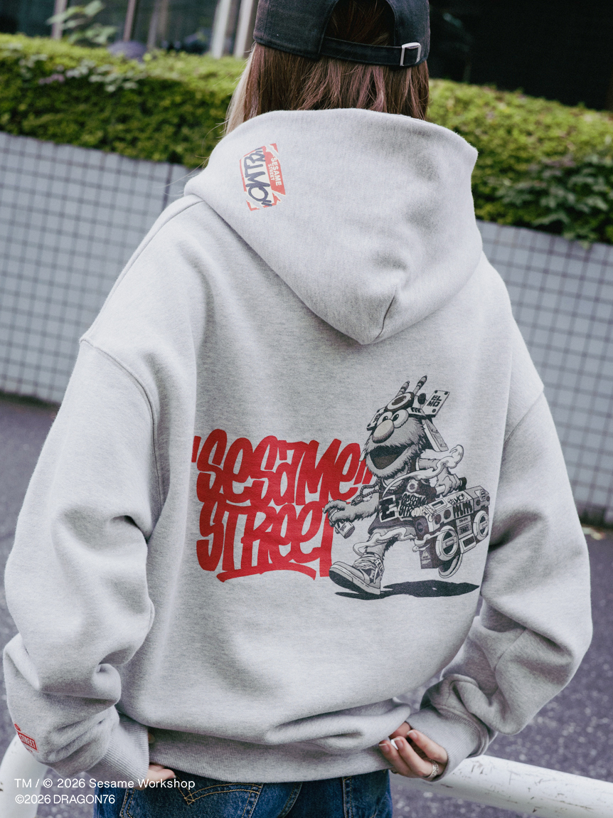 UNISEX】【SESAME STREET MARKET×Dragon76】フーディ(トップス