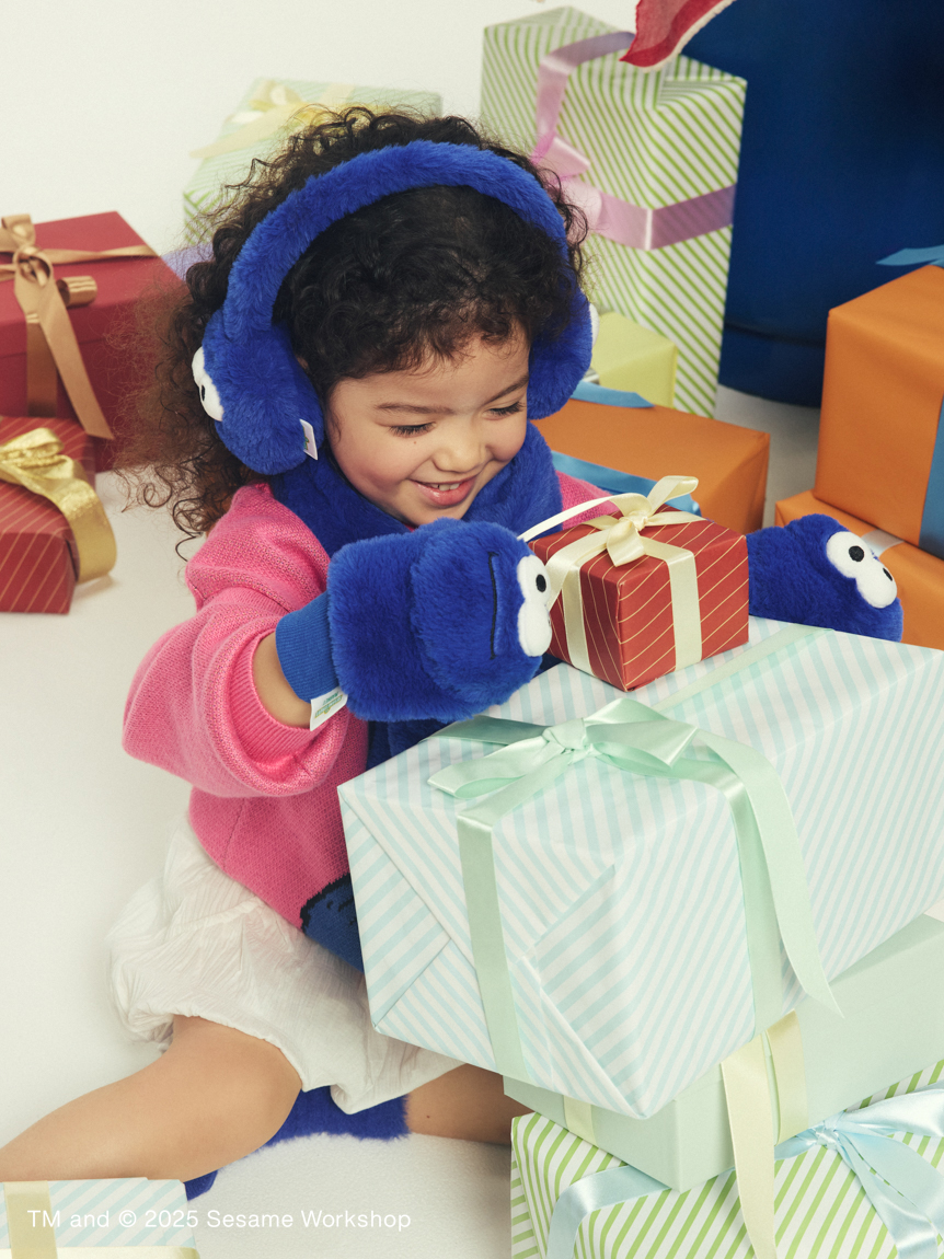 OUR KIND OF HOLIDAY】【KIDS】フェイスモチーフ ミトン(アパレル