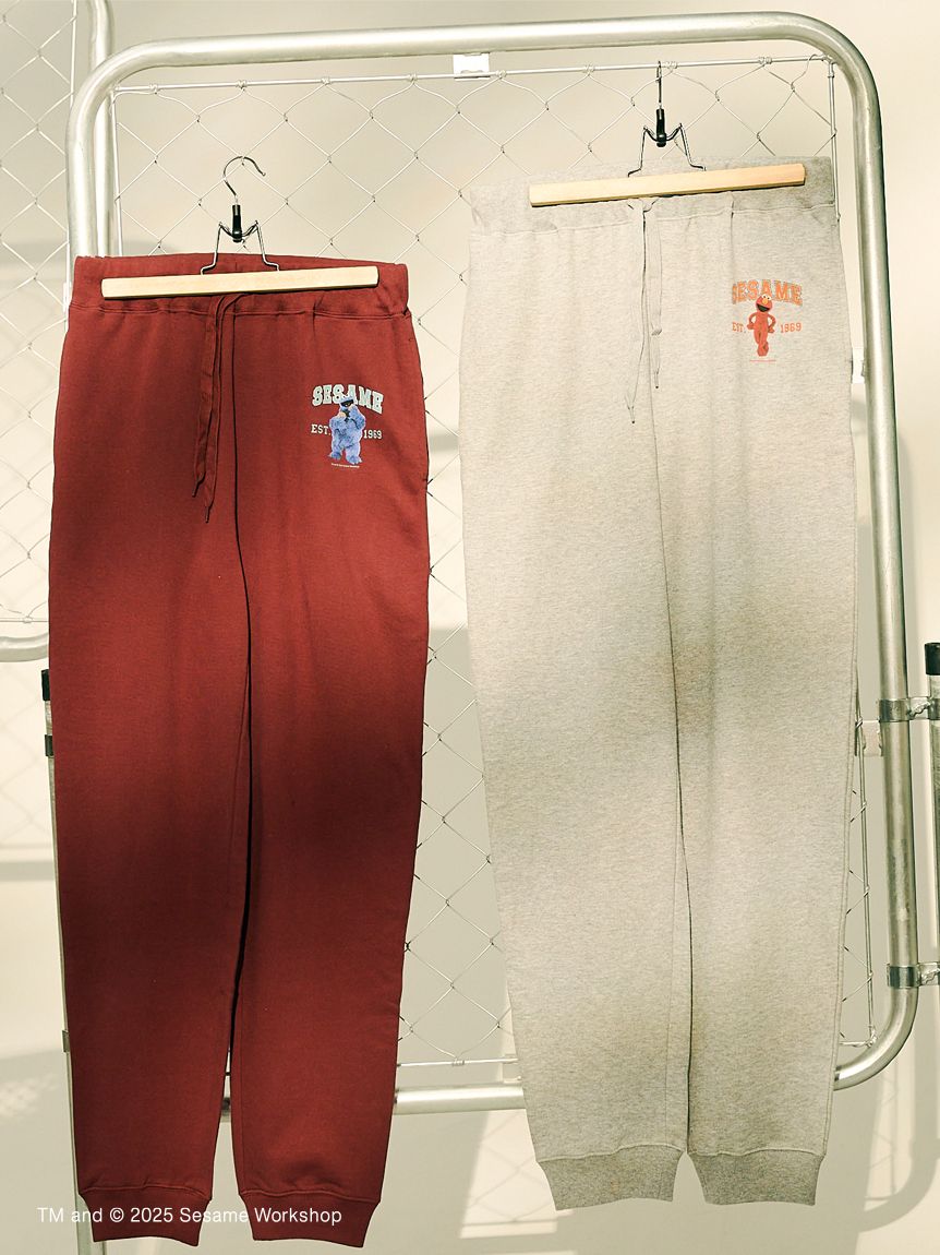 UNISEX】カレッジロゴ 裏毛ロングパンツ(ボトムス)｜SESAME STREET