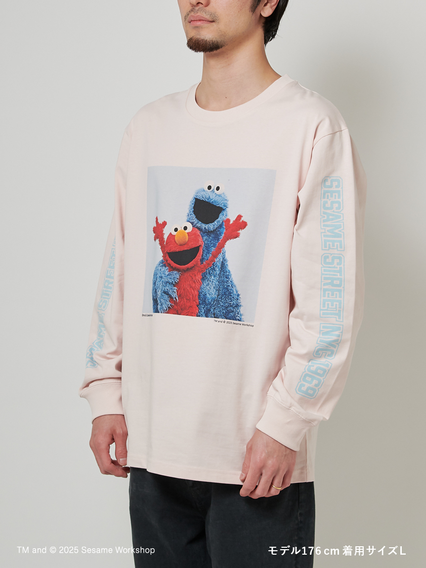 UNISEX】グラフィックロングTシャツ(トップス)｜SESAME STREET