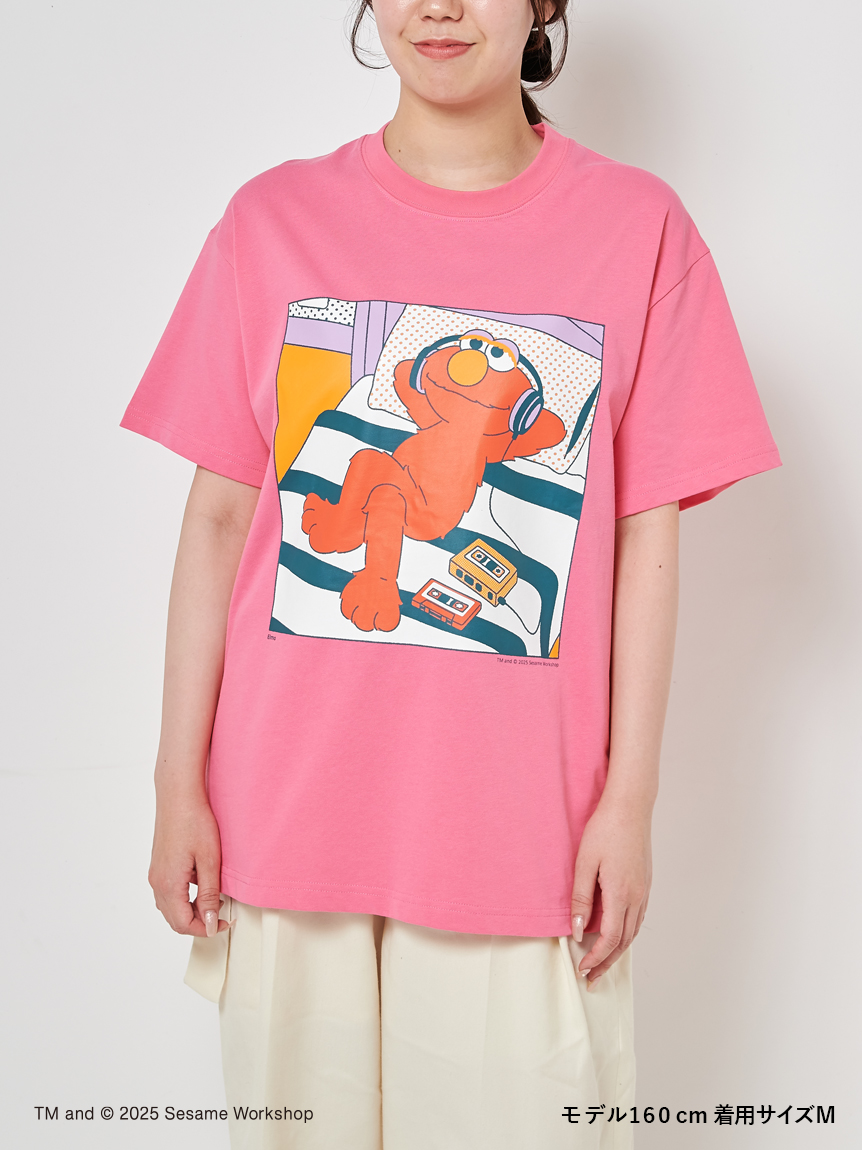 UNISEX】エルモ アートTシャツ（TAPE）(トップス)｜SESAME STREET