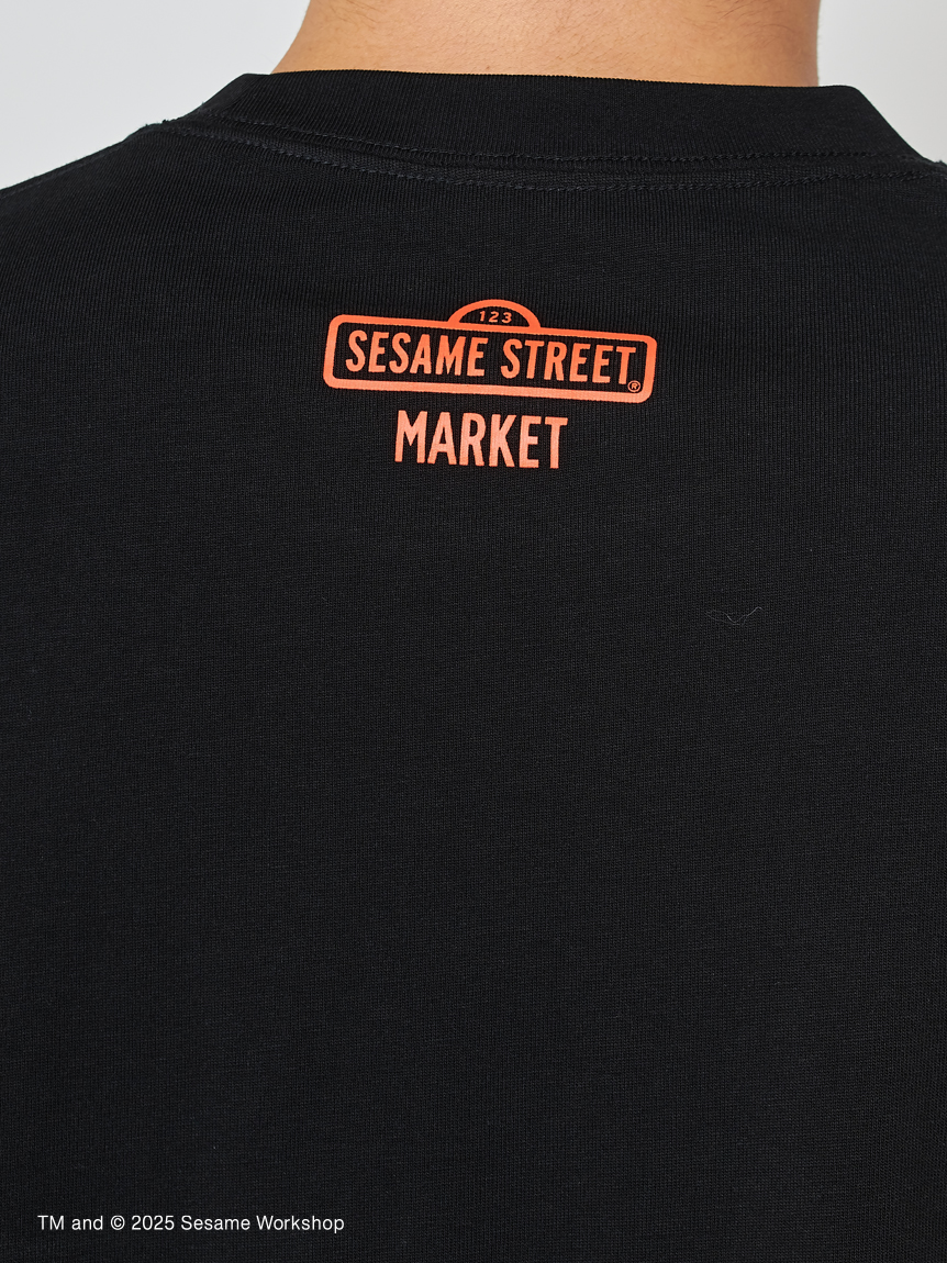 UNISEX】エルモ アートTシャツ（TAPE）(トップス)｜SESAME STREET